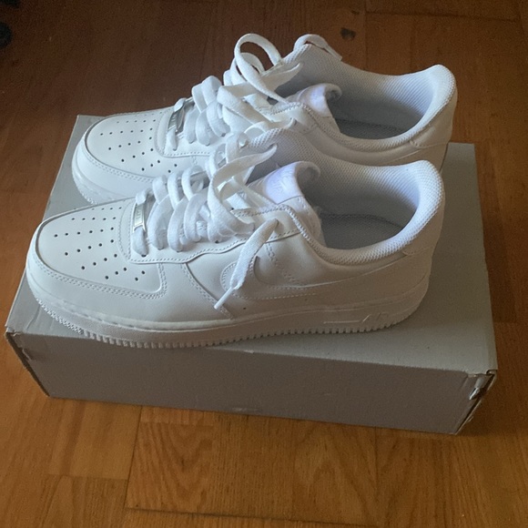 White airforce 1 (Lowtop) - Picture 2 of 4